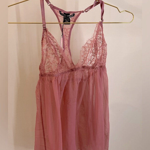 Dark pink VS lace lingerie / pajamas - Picture 1 of 3
